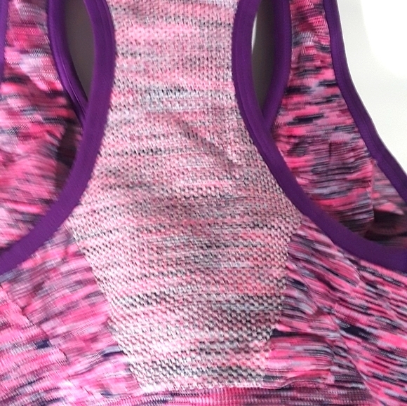 Performance zip front bra - Picture 7 of 7